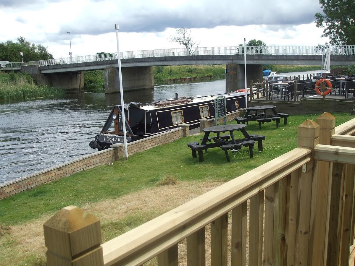 Hotel The Swan On The River Ely Exteriér fotografie